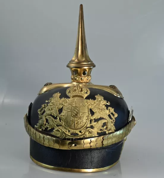 Bavarian Chevau-Leger Officers Pickelhaube Visuel 1 principal